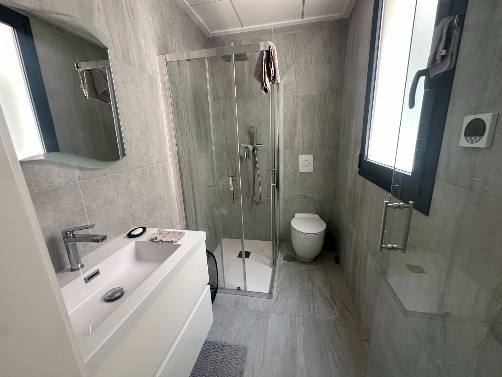 5 bedroom Villa for sale in San Miguel de Salinas - € 499,990 (Ref: 9321258)