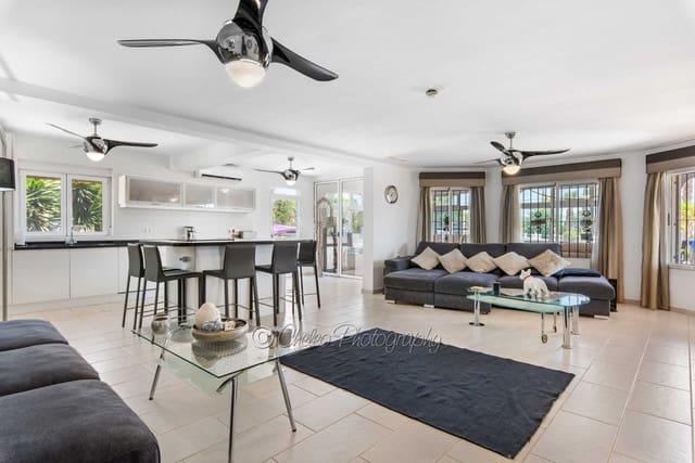 4 soverom Villa til salgs i Catral med svømmebasseng - € 565 000 (Ref: 9321339)