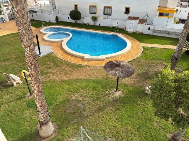 2 soveværelse Penthouse til salg i Torrevieja - € 124.950 (Ref: 9321348)