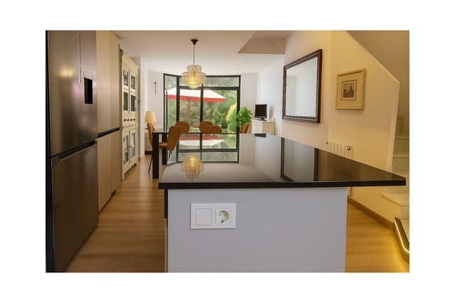 3 soveværelse Byhus til salg i San Juan de Alicante / Sant Joan d'Alacant med garage - € 463.500 (Ref: 9415043)