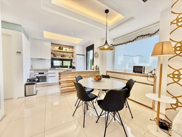 Casa de 3 habitaciones en Ciudad Quesada, Rojales en venta con garaje - 340.000 € (Ref: 9440872)