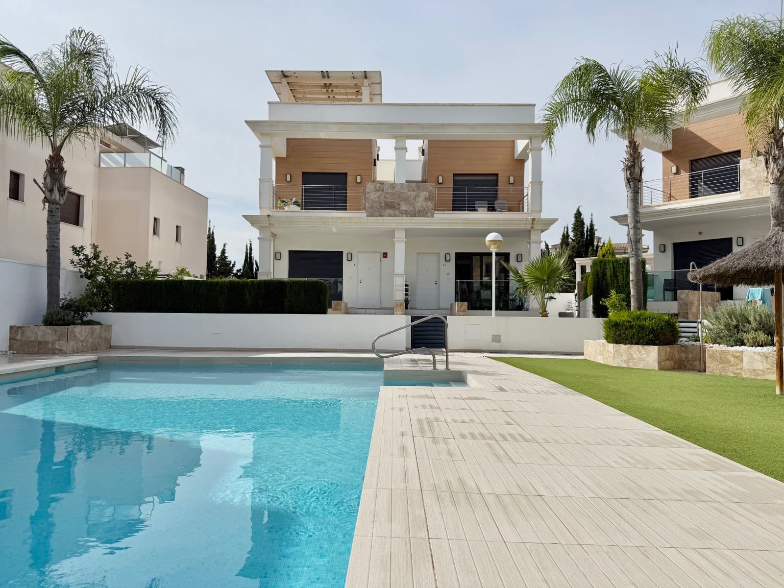 3 bedroom Townhouse for sale in Ciudad Quesada with garage - € 340,000 (Ref: 9440872)