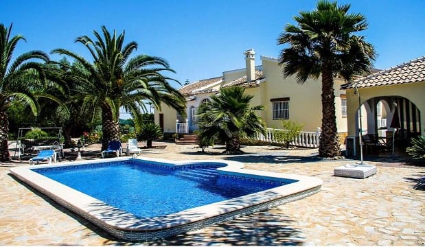 6 bedroom Finca/Country House for sale in Daya Vieja with pool garage - € 455,000 (Ref: 9440912)