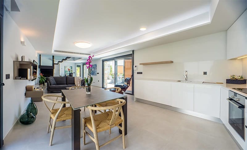 3 sypialnia Willa na sprzedaż w Benidorm z basenem garażem - 675 000 € (Ref: 9440922)