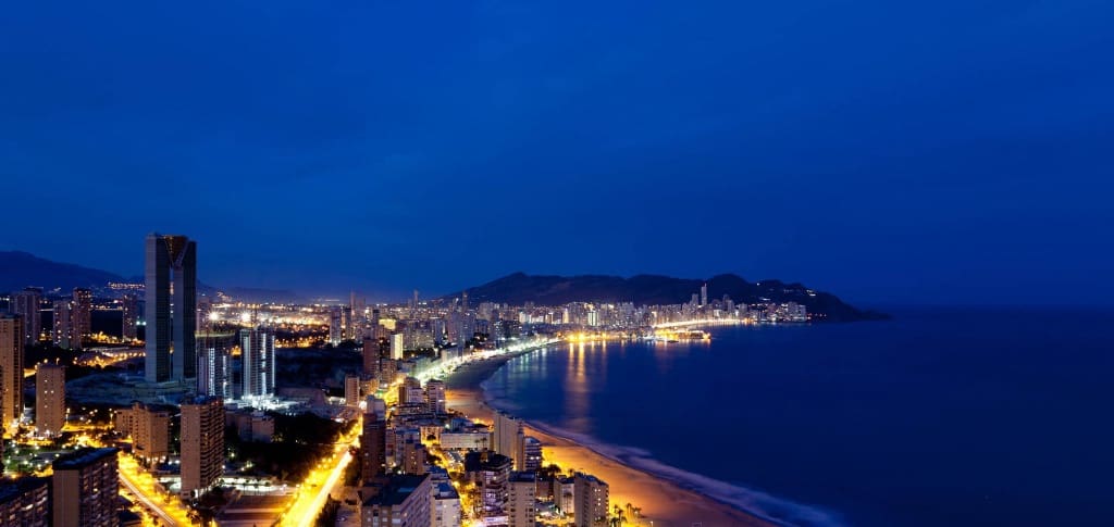 3 sypialnia Willa na sprzedaż w Benidorm z basenem garażem - 675 000 € (Ref: 9440922)