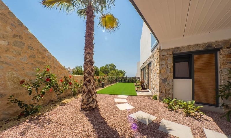 3 sypialnia Willa na sprzedaż w Benidorm z basenem garażem - 675 000 € (Ref: 9440922)