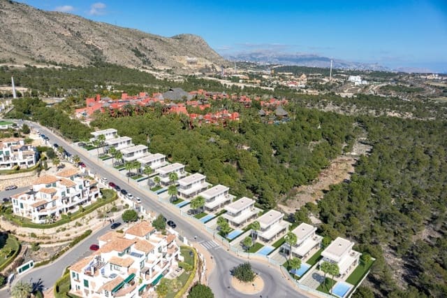 3 sypialnia Willa na sprzedaż w Benidorm z basenem garażem - 654 000 € (Ref: 9440928)