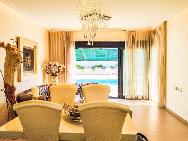 3 bedroom Villa for sale in Dehesa de Campoamor, Orihuela with pool garage - € 945,500 (Ref: 9440938)