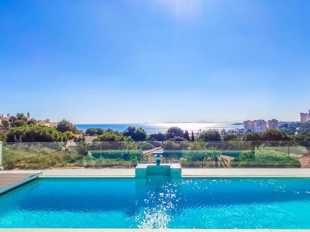 3 bedroom Villa for sale in Dehesa de Campoamor, Orihuela with pool garage - € 1,215,000 (Ref: 9440940)