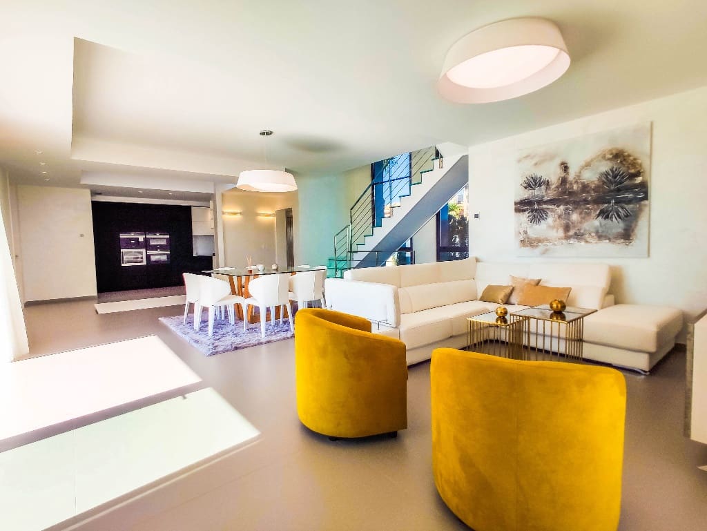 3 bedroom Villa for sale in Dehesa de Campoamor with pool garage - € 1,215,000 (Ref: 9440940)