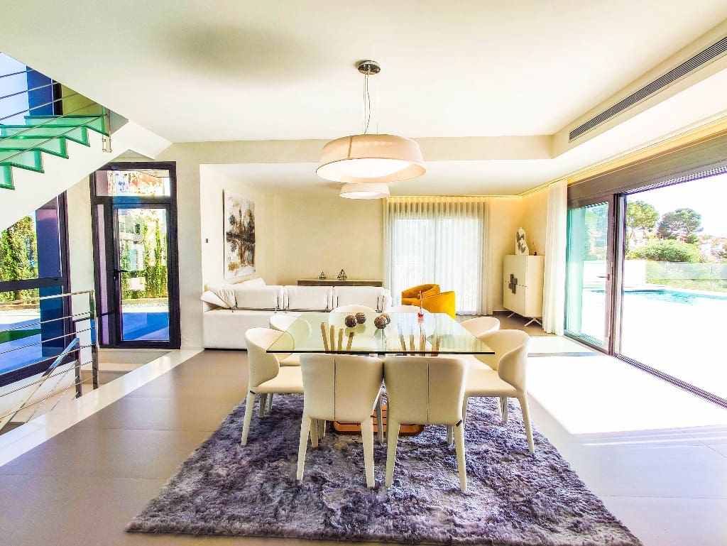 3 bedroom Villa for sale in Dehesa de Campoamor with pool garage - € 1,215,000 (Ref: 9440940)