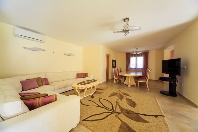 3 makuuhuone Huvila myytävänä paikassa Cabo Roig, Orihuela mukana uima-altaan 
autotalli - 1 300 000 € (Ref: 9440956)