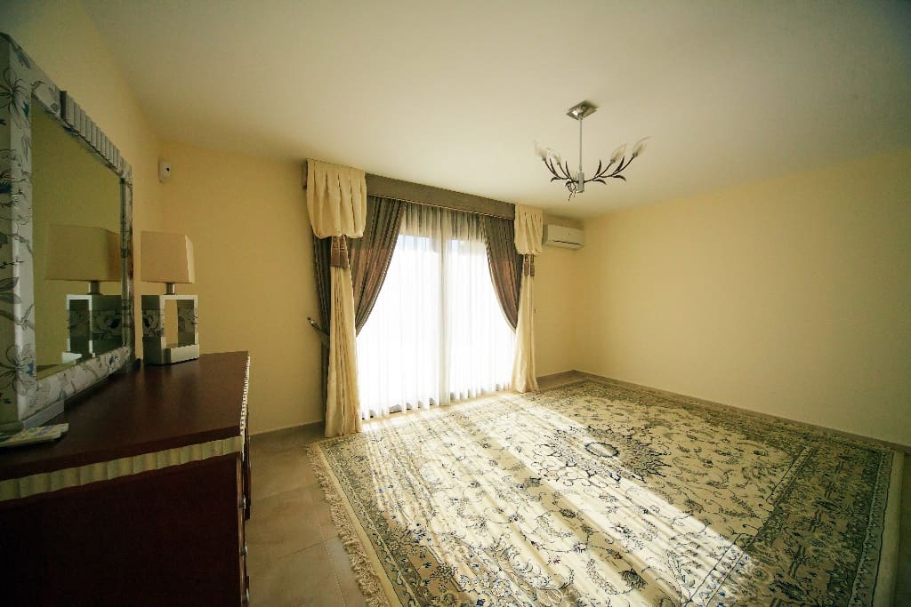 3 makuuhuone Huvila myytävänä paikassa Cabo Roig mukana uima-altaan 
autotalli - 1 300 000 € (Ref: 9440956)