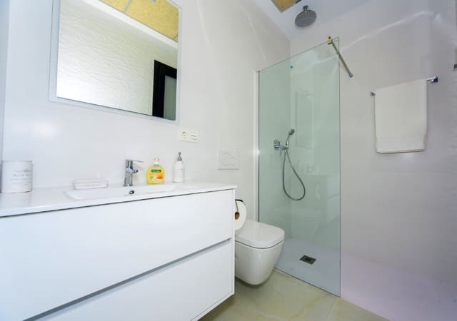 2 bedroom Apartment for sale in Los Altos with pool - € 309,000 (Ref: 9440958)