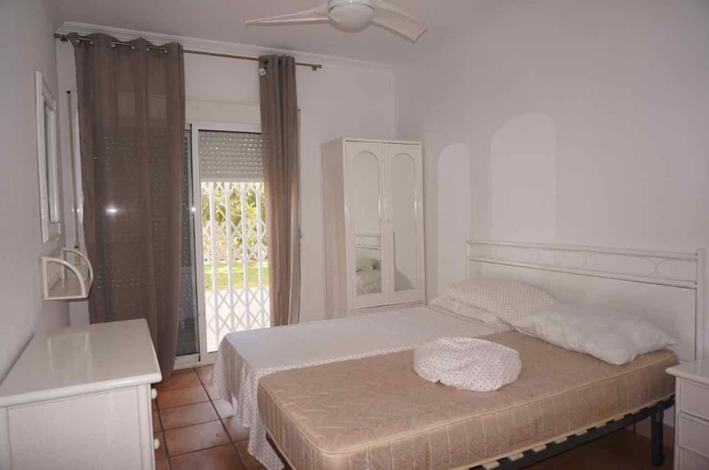 7 soverom Villa til salgs i Cabo Roig med svømmebasseng garasje - € 925 000 (Ref: 9440961)