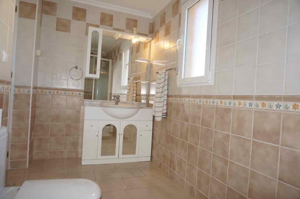 7 soverom Villa til salgs i Cabo Roig med svømmebasseng garasje - € 925 000 (Ref: 9440961)