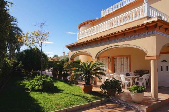 7 soverom Villa til salgs i Cabo Roig, Orihuela med svømmebasseng garasje - € 925 000 (Ref: 9440961)