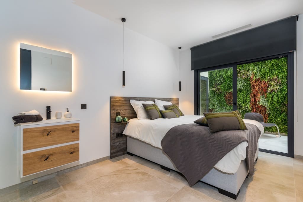 3 bedroom Villa for sale in Ciudad Quesada with pool garage - € 1,450,000 (Ref: 9440964)