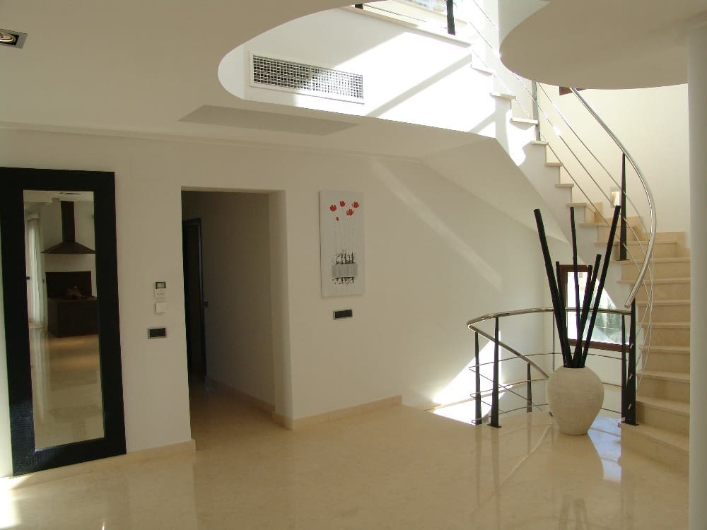 5 soverom Villa til salgs i Cabo Roig med svømmebasseng - € 1 995 000 (Ref: 9440978)