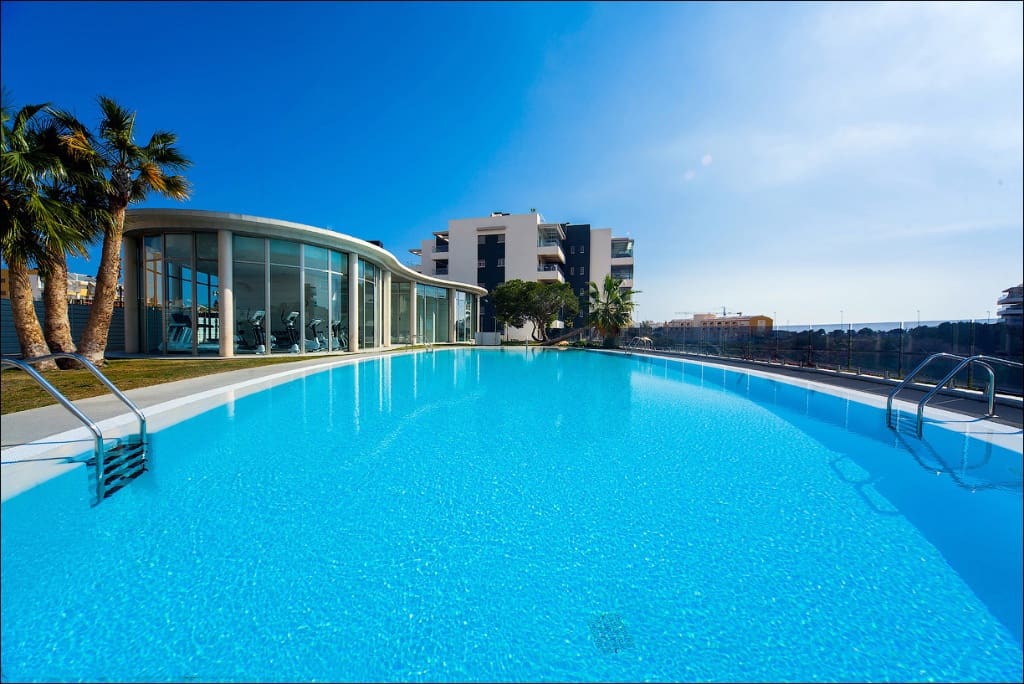 2 bedroom Apartment for sale in Villamartin with pool garage - € 283,000 (Ref: 9440981)