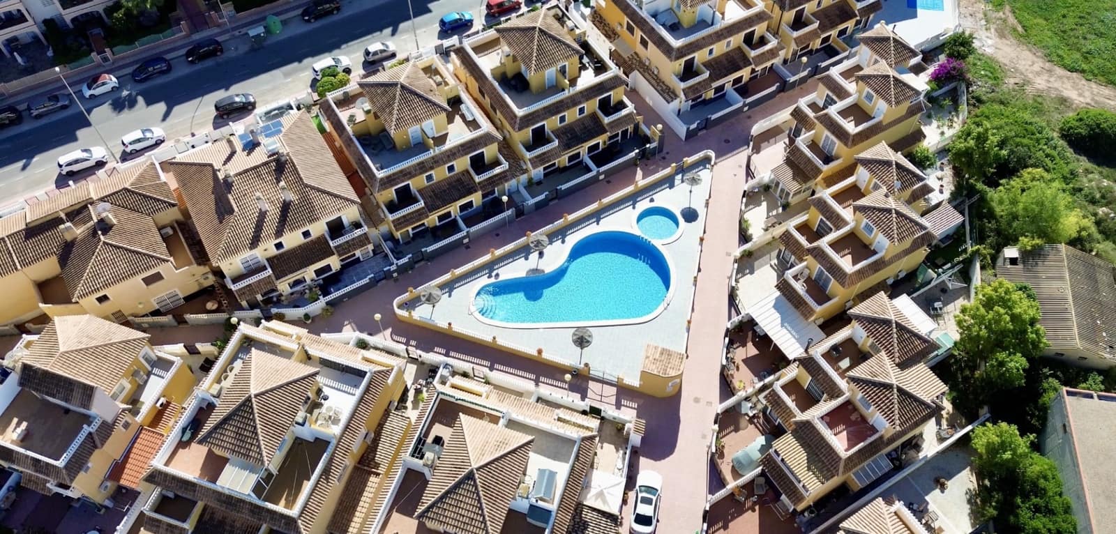 3 bedroom Townhouse for sale in Orihuela Costa with pool - € 295,000 (Ref: 9441024)