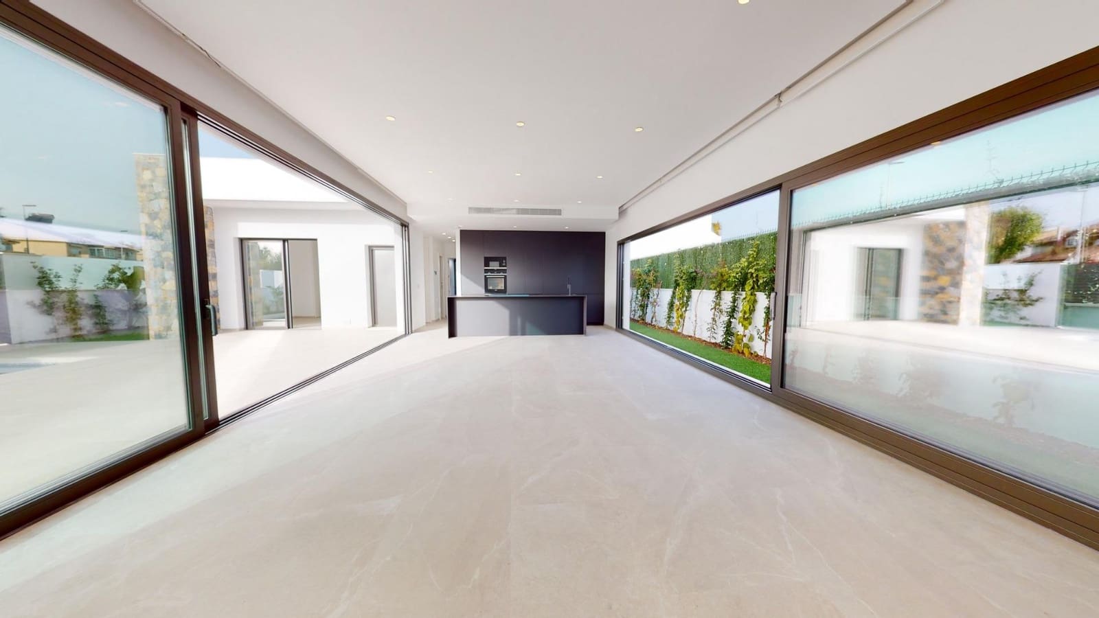 3 sypialnia Willa na sprzedaż w Los Alcazares z basenem garażem - 689 900 € (Ref: 9477465)