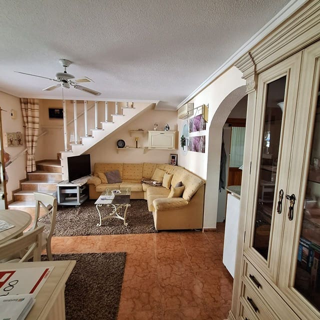 3 bedroom Townhouse for sale in Playa Flamenca with pool - € 223,000 (Ref: 9478037)