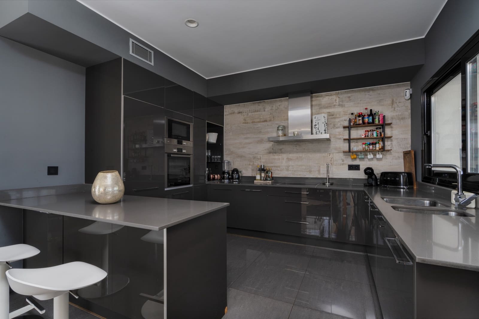 7 bedroom Villa for sale in San Fulgencio with pool garage - € 1,090,000 (Ref: 9478049)