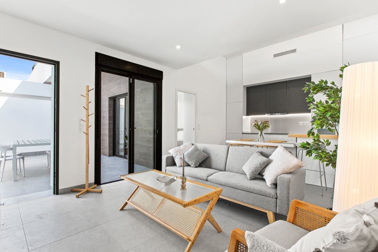 3 sypialnia Willa na sprzedaż w Roldan z basenem garażem - 340 000 € (Ref: 9478059)