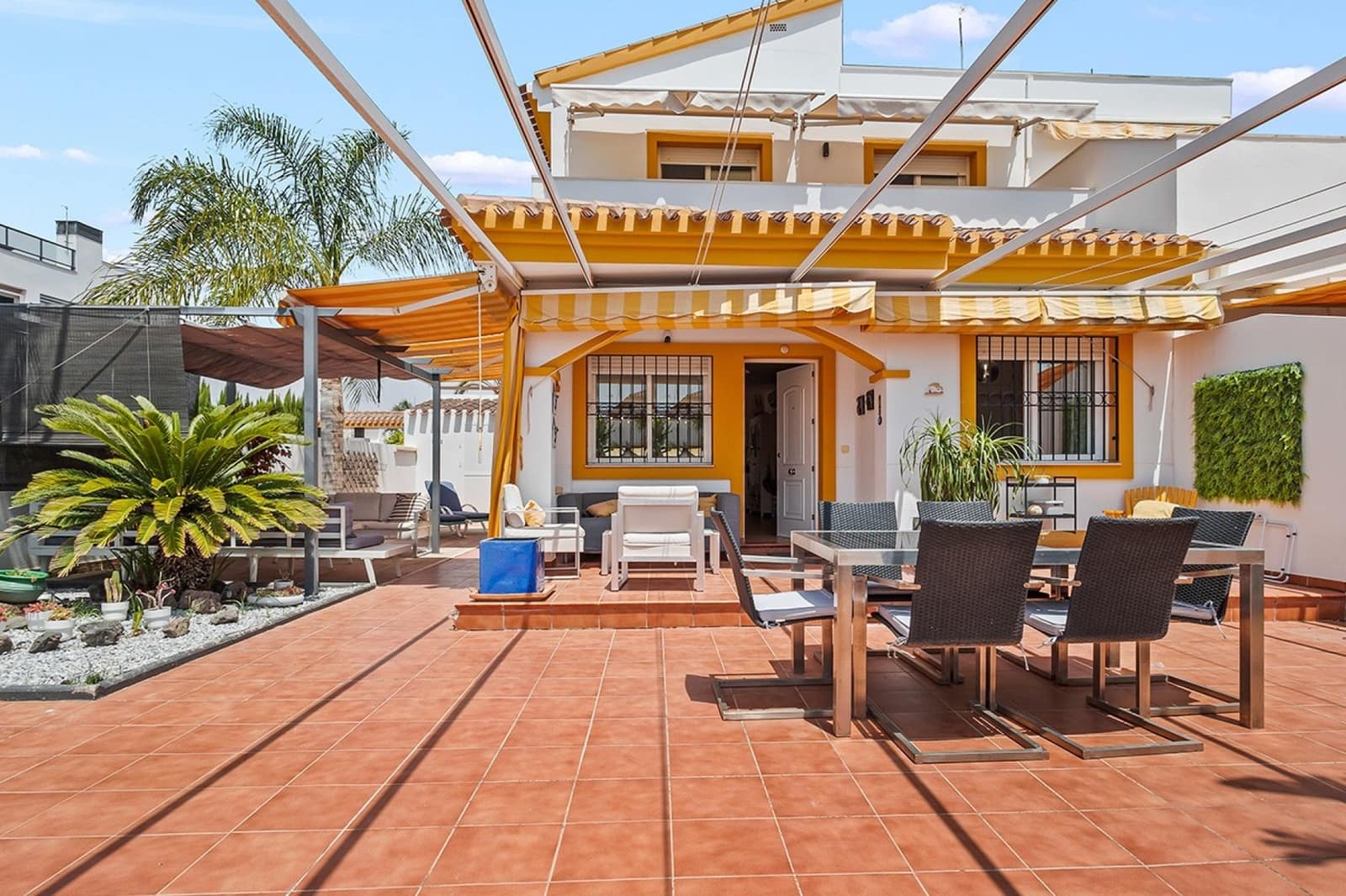 4 slaapkamer Halfvrijstaande villa te koop in Torre de la Horadada met zwembad - € 382.000 (Ref: 9478068)