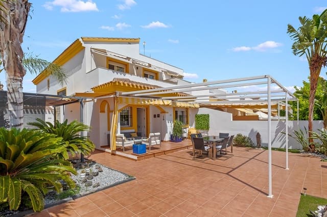 4 slaapkamer Halfvrijstaande villa te koop in Torre de la Horadada, Pilar de la Horadada met zwembad - € 382.000 (Ref: 9478068)