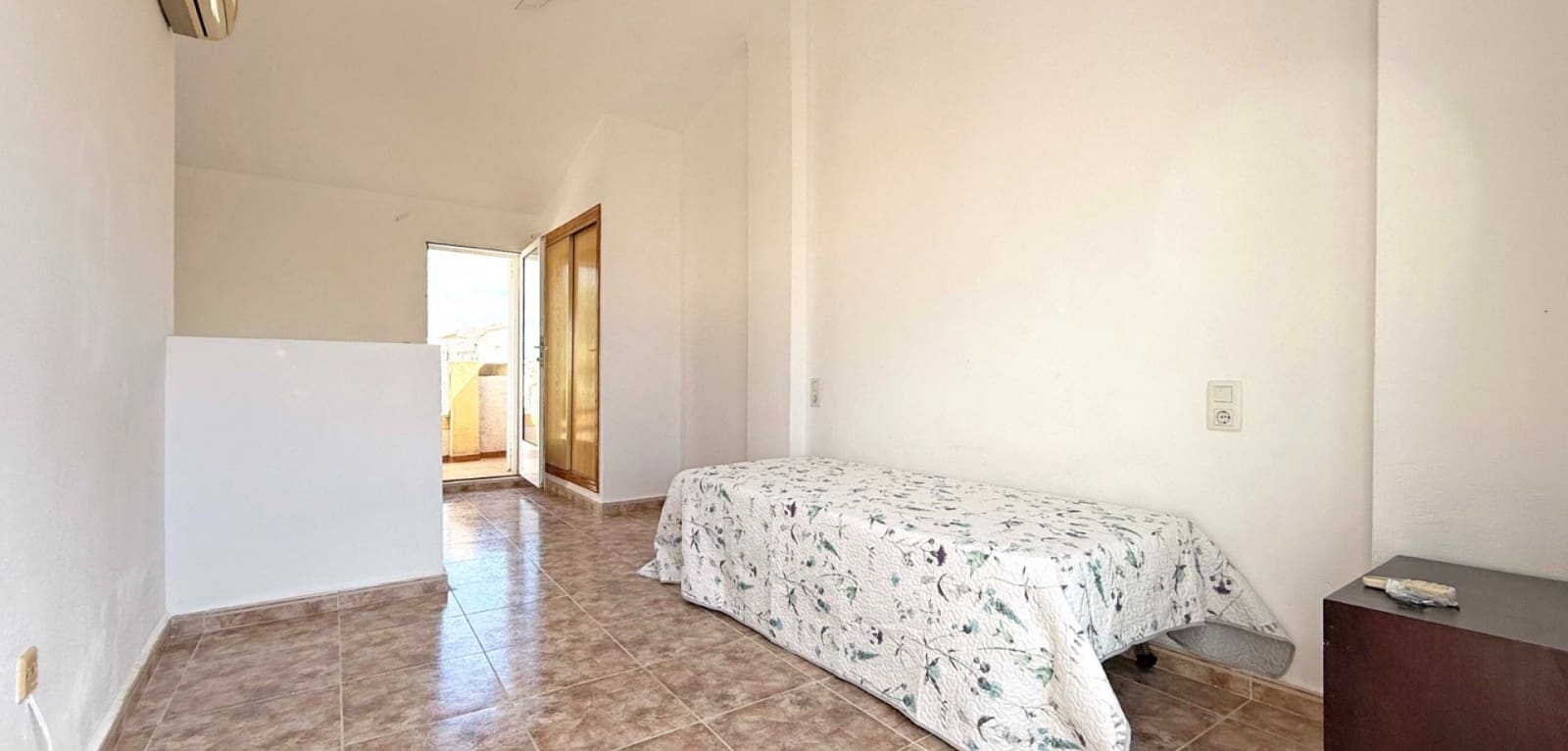 3 bedroom Villa for sale in Torrevieja - € 189,000 (Ref: 9478099)