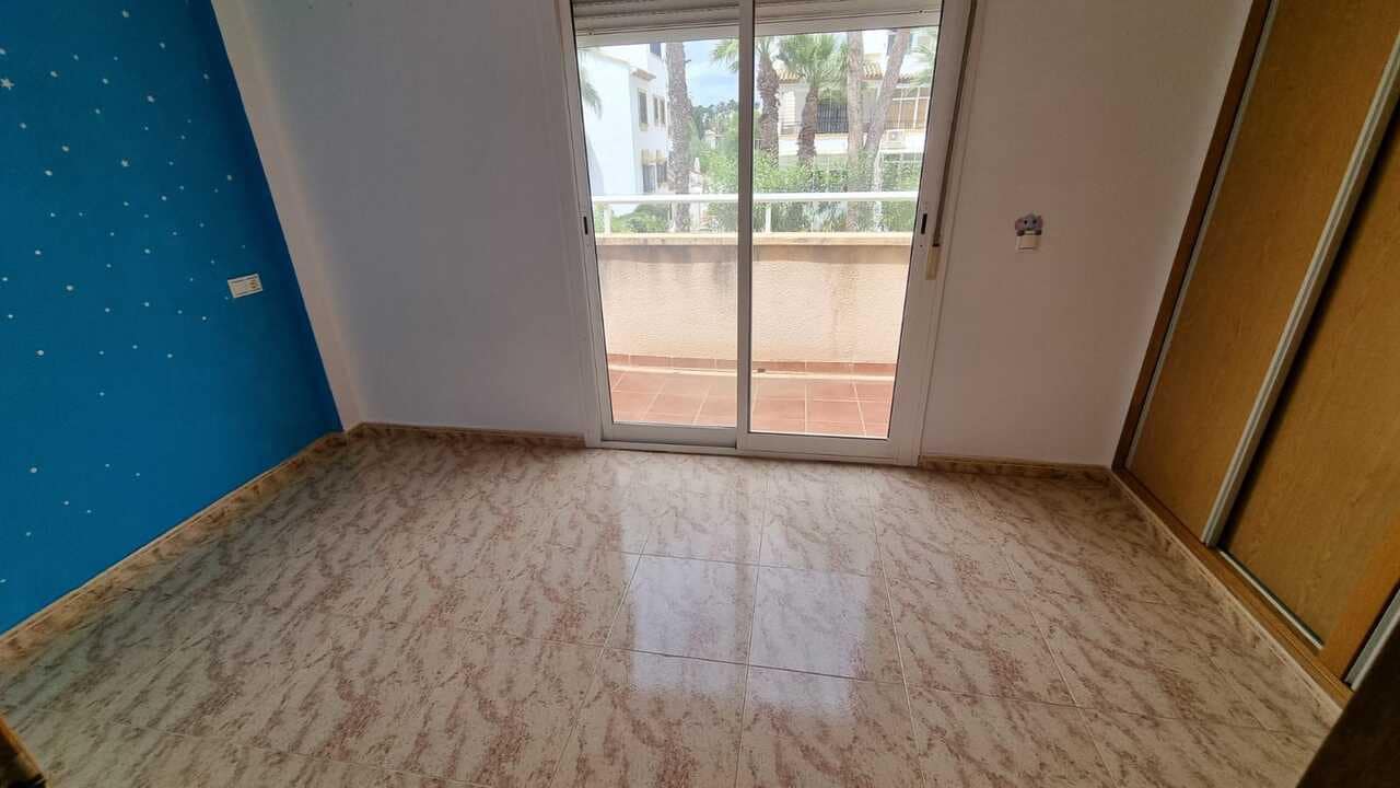 3 bedroom Townhouse for sale in Playa Flamenca with pool - € 189,950 (Ref: 9478147)