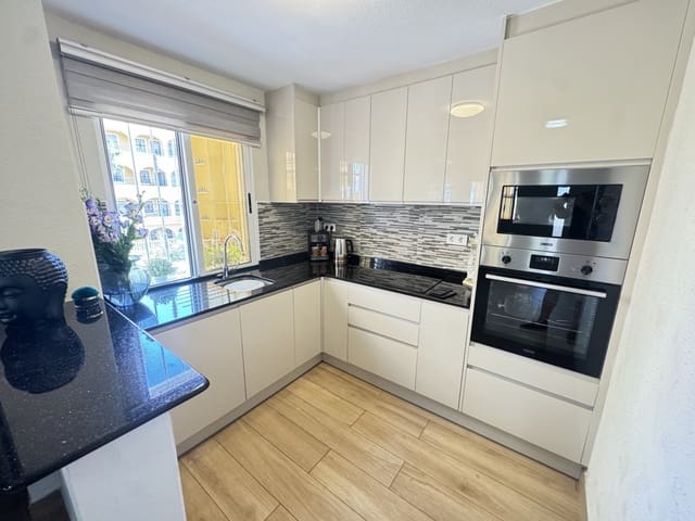 Chalet de 2 habitaciones en Villamartin, Orihuela en venta - 214.995 € (Ref: 9478175)