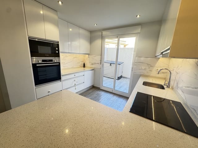 2 sovrum Lägenhet till salu i La Zenia, Orihuela - 189 995 € (Ref: 9478176)