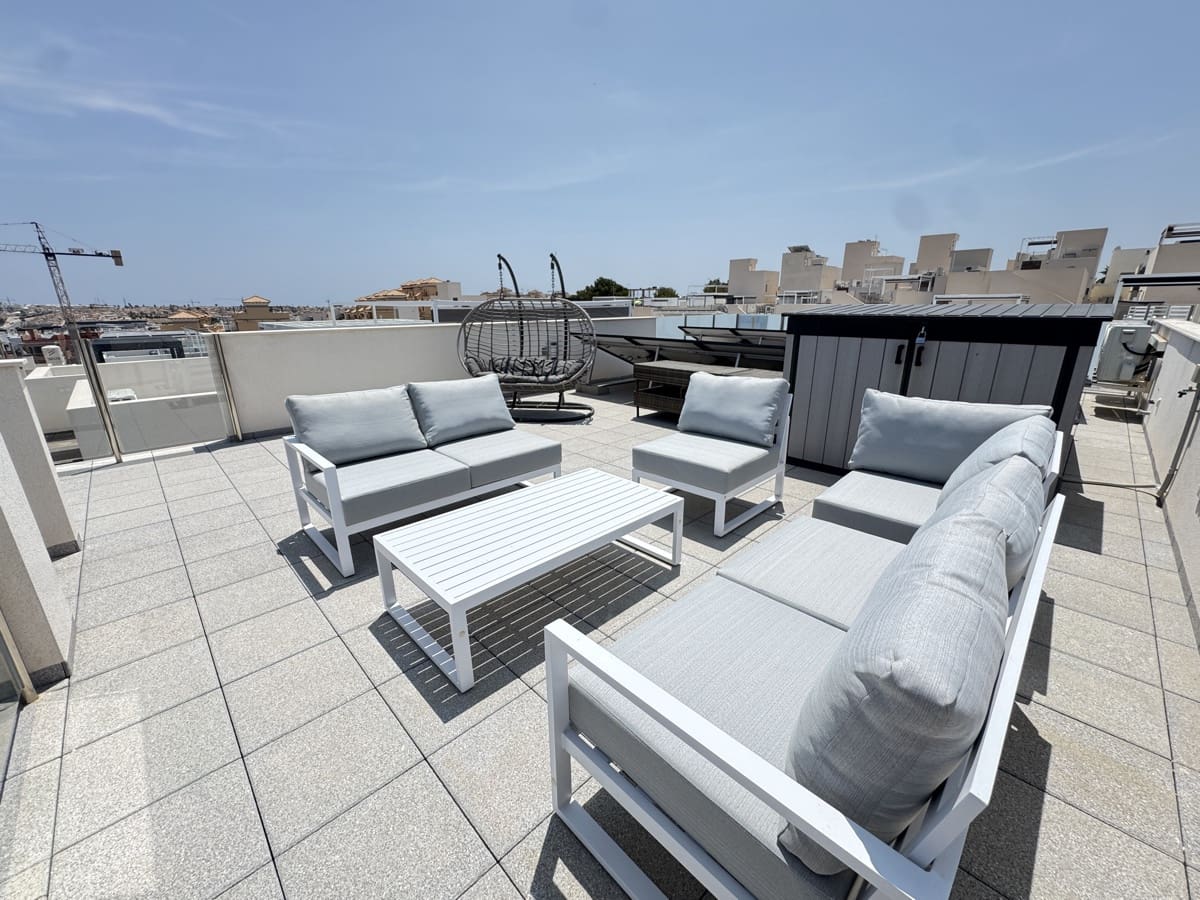 4 sovrum Villa till salu i Villamartin - 450 000 € (Ref: 9478190)