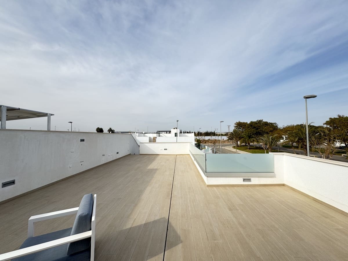 3 soveværelse Villa til salg i Pilar de la Horadada - € 429.950 (Ref: 9478198)