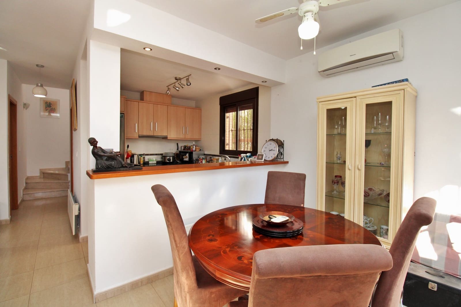 Chalet de 2 habitaciones en Villamartin en venta - 259.000 € (Ref: 9478217)