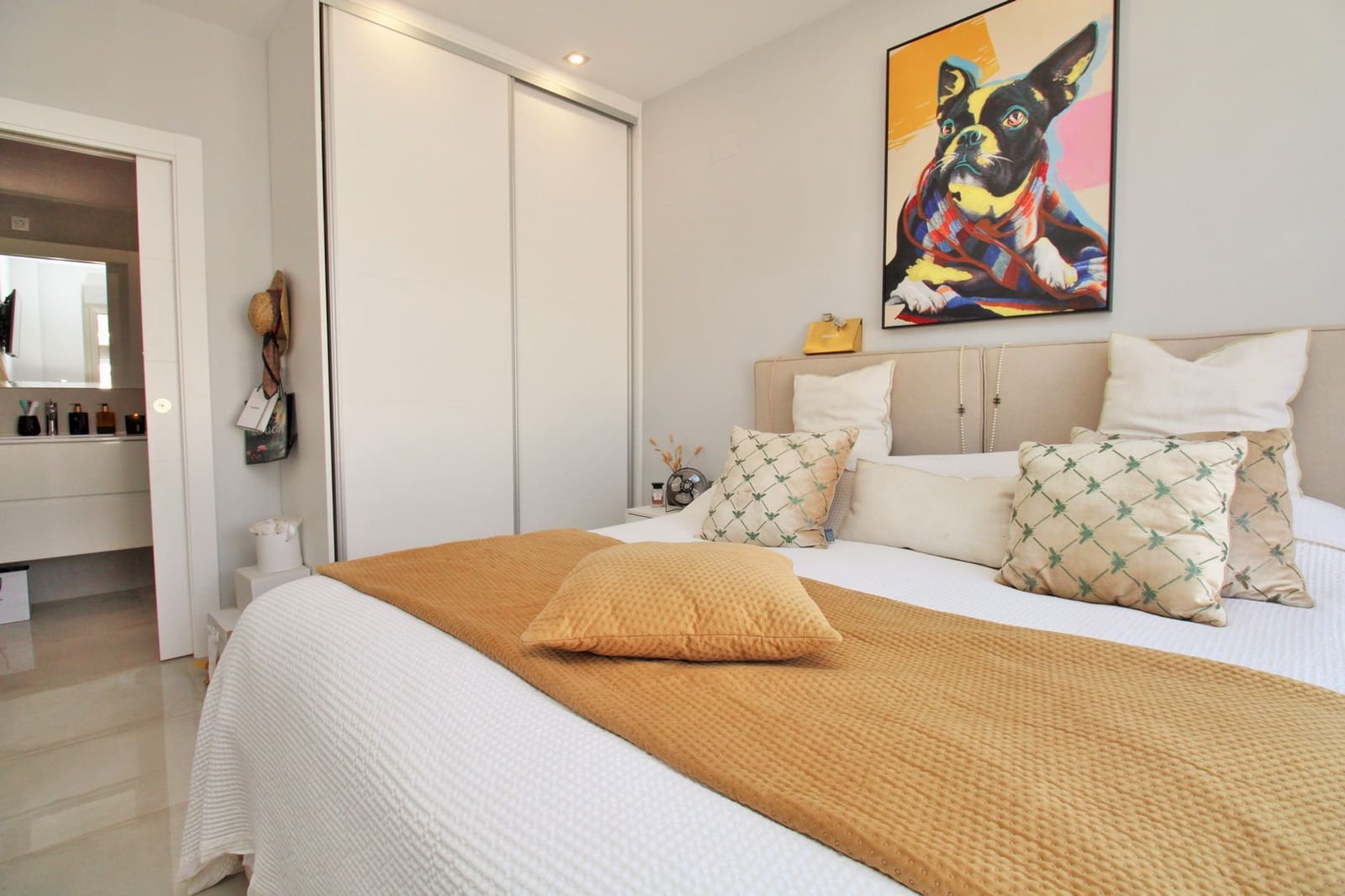 3 chambre Villa/Maison à vendre à Villamartin avec piscine - 369 950 € (Ref: 9478221)