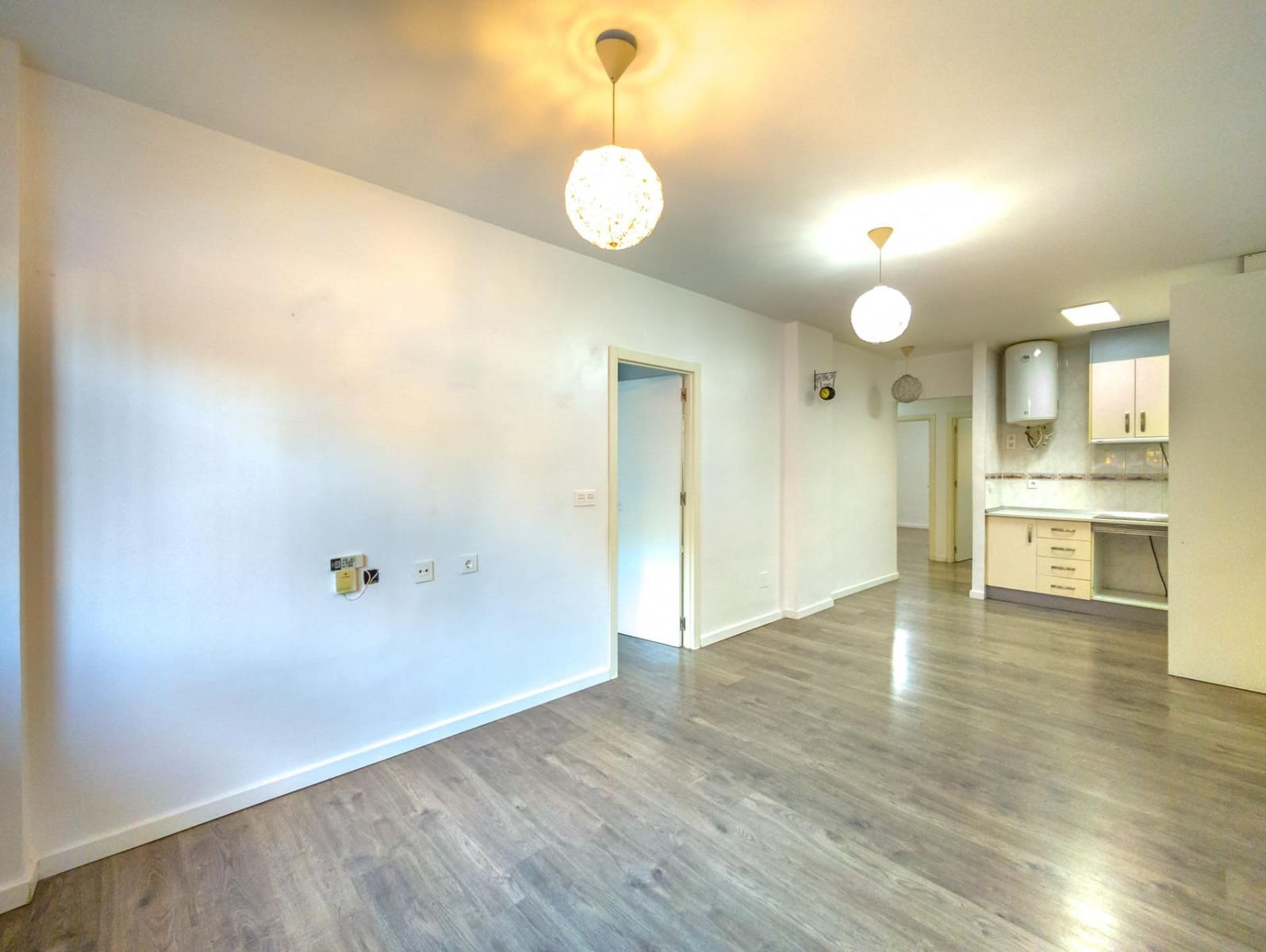 3 bedroom Apartment for sale in Torrevieja - € 155,000 (Ref: 9478277)