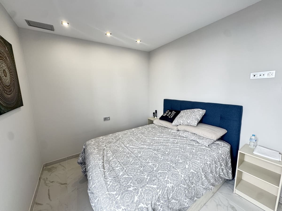 5 slaapkamer Villa te koop in Villamartin - € 480.000 (Ref: 9478280)