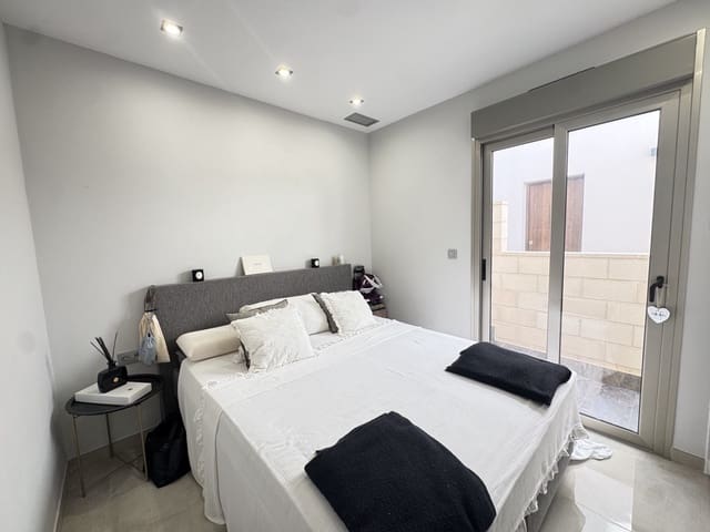 3 sypialnia Willa na sprzedaż w Villamartin, Orihuela - 369 950 € (Ref: 9478281)