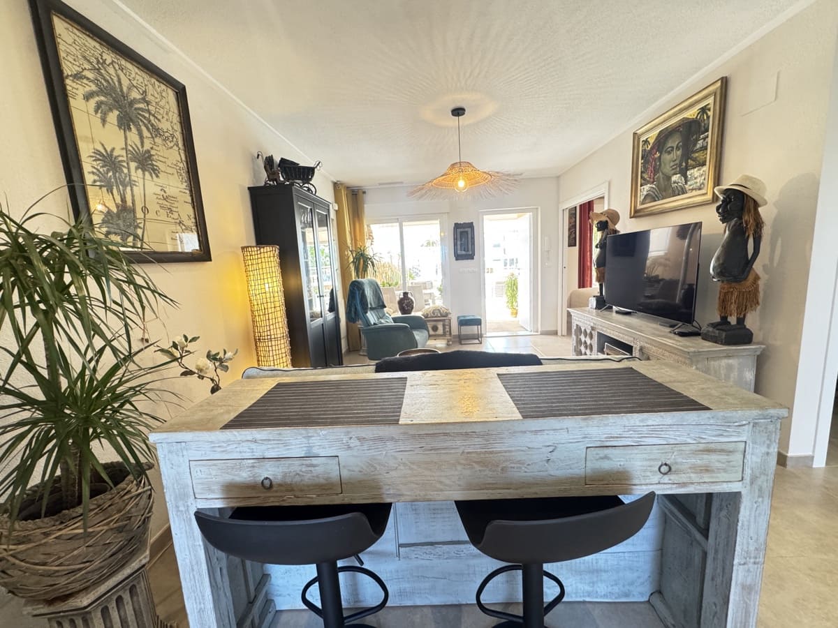 Apartamento de 2 habitaciones en Villamartin en venta - 289.000 € (Ref: 9478293)