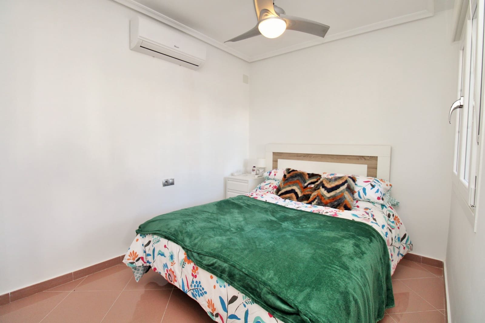 3 quarto Moradia para venda em Villamartin - 375 000 € (Ref: 9478318)