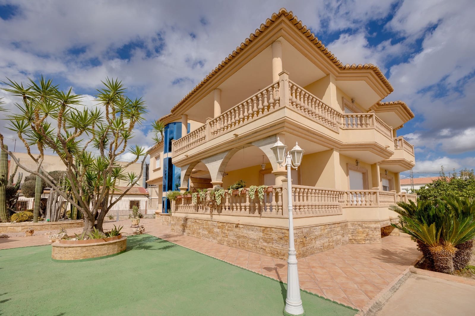 7 bedroom Villa for sale in Orihuela Costa - € 980,000 (Ref: 9478338)
