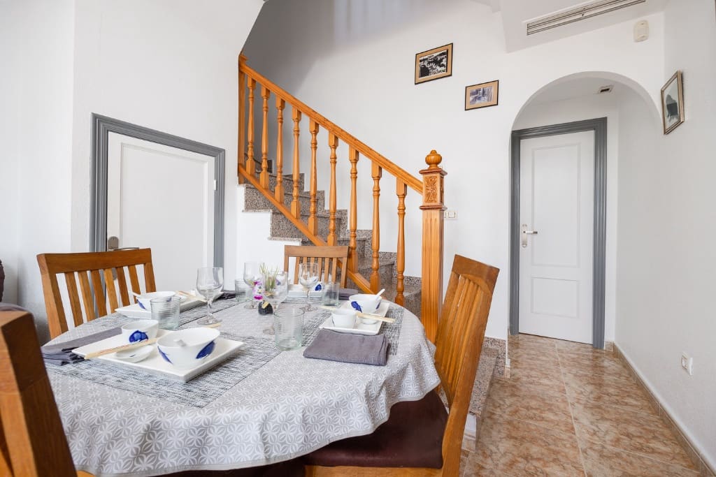 2 bedroom Townhouse for sale in Orihuela Costa with pool garage - € 189,999 (Ref: 9478348)