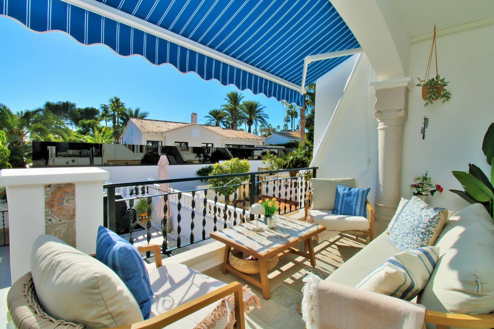 2 bedroom Townhouse for sale in Villamartin - € 244,990 (Ref: 9478369)