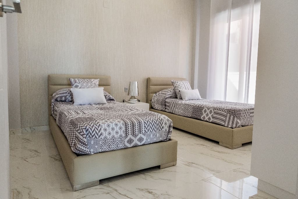 3 slaapkamer Villa te koop in Villamartin met zwembad garage - € 399.900 (Ref: 9478386)