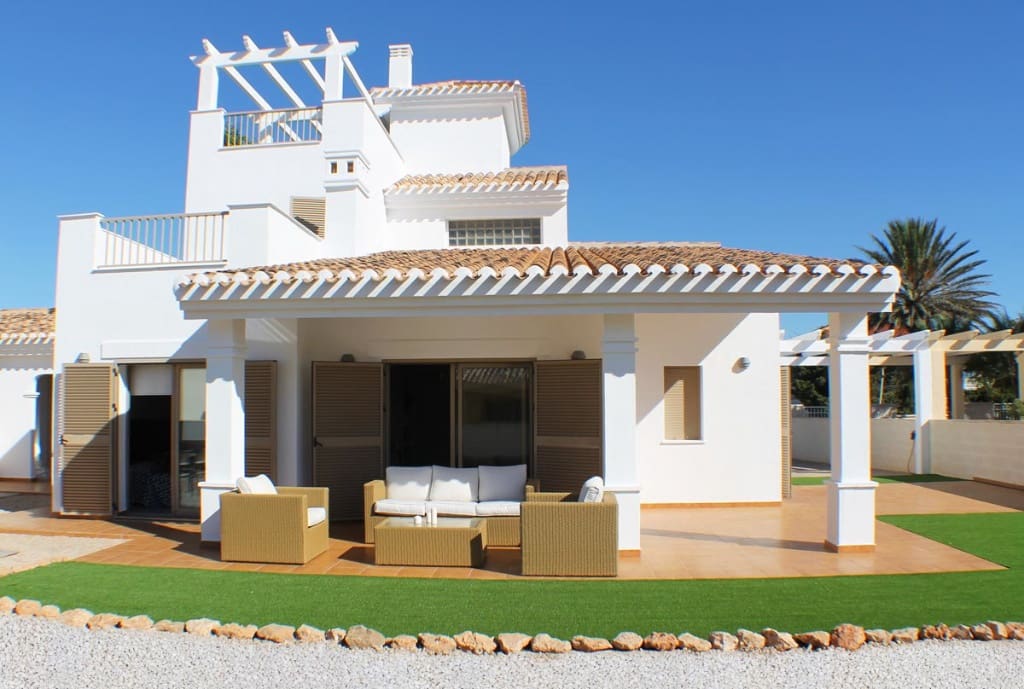 4 Zimmer Villa zu verkaufen in La Manga del Mar Menor mit Garage - 430.000 € (Ref: 9478392)