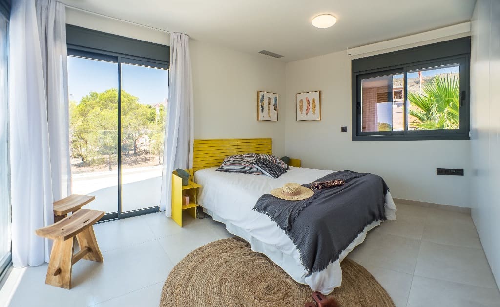 3 soveværelse Villa til salg i Finestrat med swimmingpool - € 720.000 (Ref: 9478394)